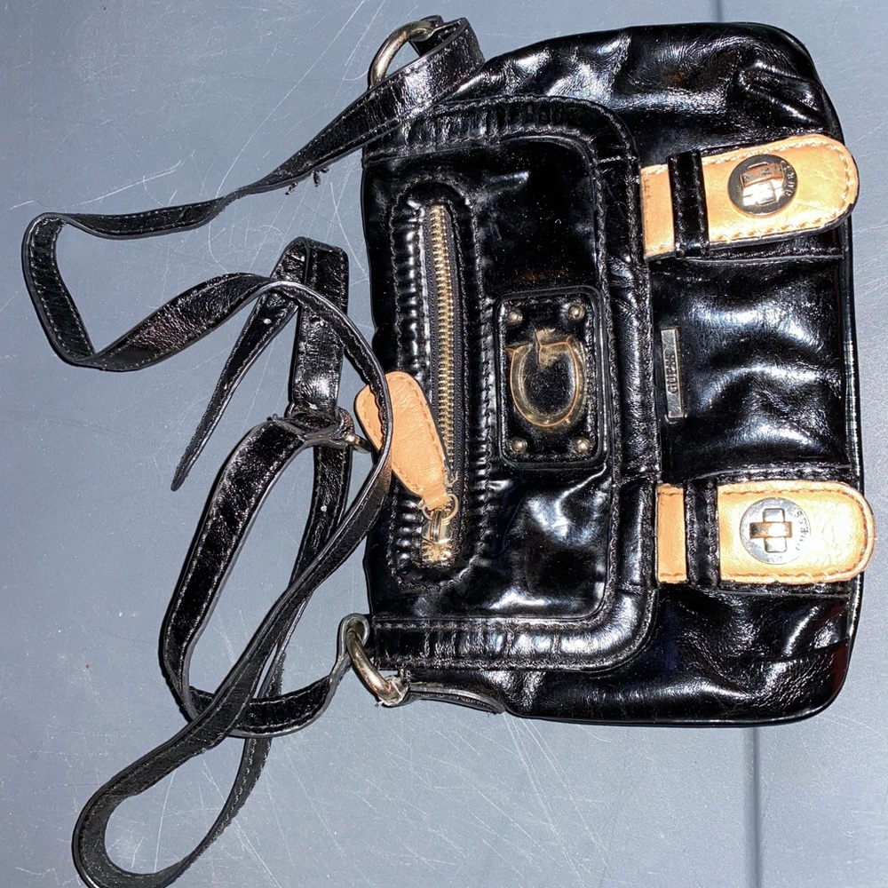 Black crossbody guess purse